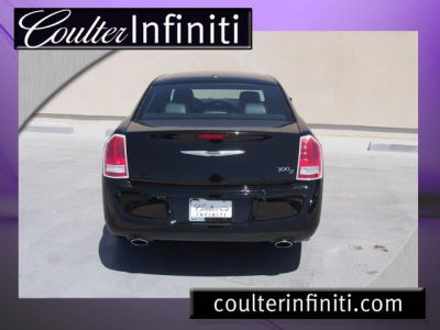 2012 Chrysler 300  S V6