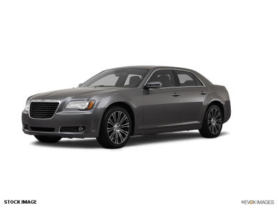 2012 Chrysler 300  S V8