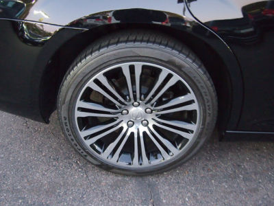 2012 Chrysler 300 S V6