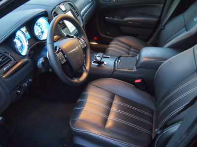 2012 Chrysler 300 S V6