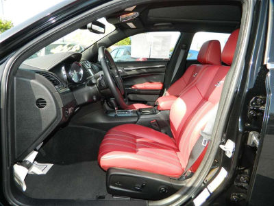 2012 Chrysler 300  S V8