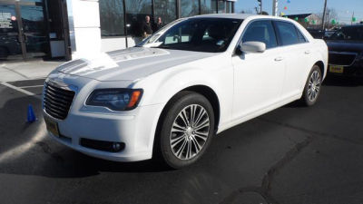 2012 Chrysler 300 S V6
