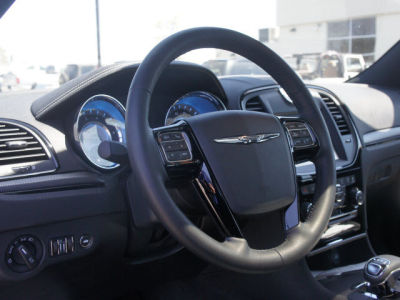 2012 Chrysler 300 S V6