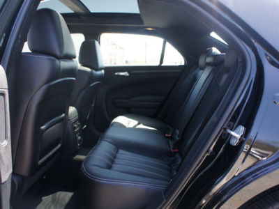 2012 Chrysler 300 S V6