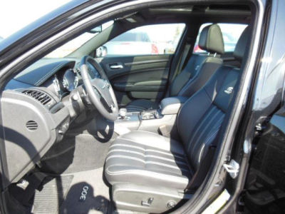 2012 Chrysler 300 S V6