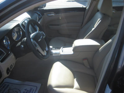 2013 Chrysler 300 Base
