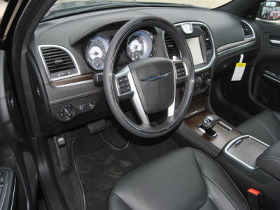 2012 Chrysler 300 Limited
