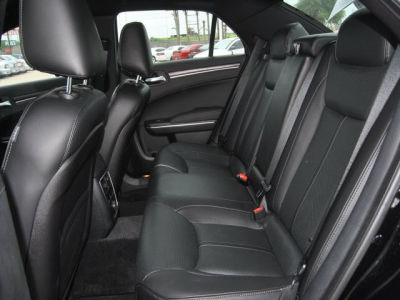 2012 Chrysler 300 Limited