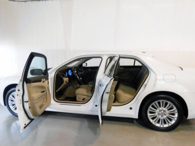 2011 Chrysler 300 300C