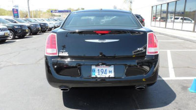 2012 Chrysler 300  S V6
