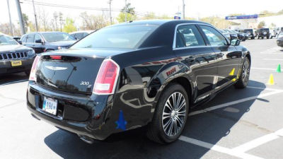 2012 Chrysler 300  S V6