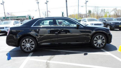 2012 Chrysler 300  S V6