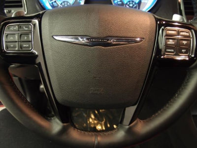 2012 Chrysler 300 S V8