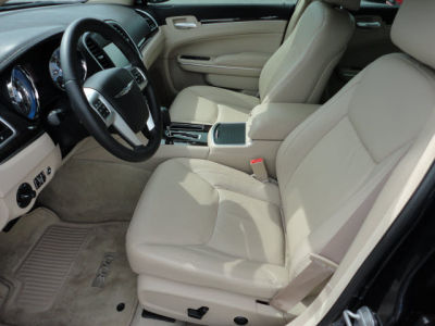2011 Chrysler 300 Limited