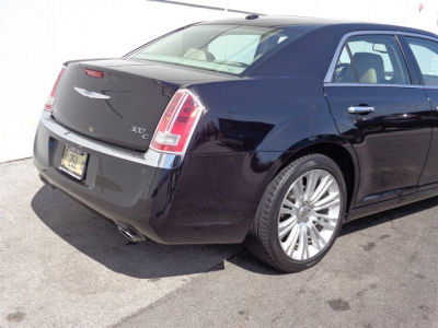 2011 Chrysler 300 300C