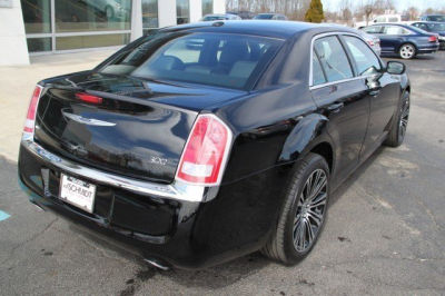 2013 Chrysler 300  Base