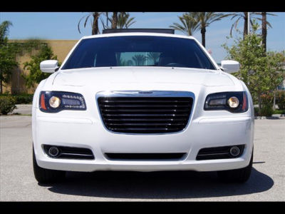 2012 Chrysler 300  S V6