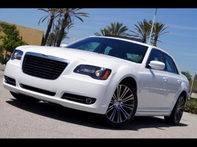2012 Chrysler 300  S V6
