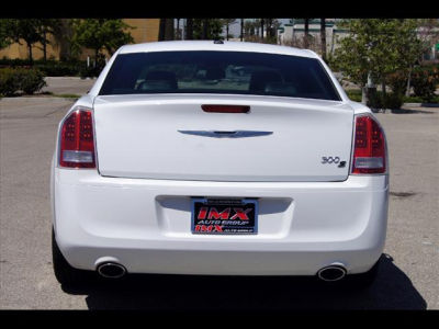 2012 Chrysler 300  S V6