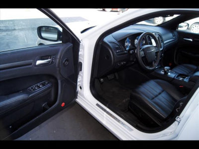 2012 Chrysler 300  S V6