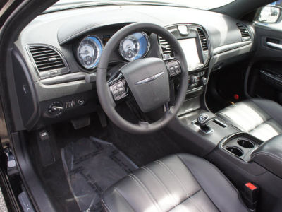 2012 Chrysler 300 S V6