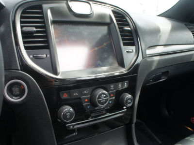 2012 Chrysler 300 S V6