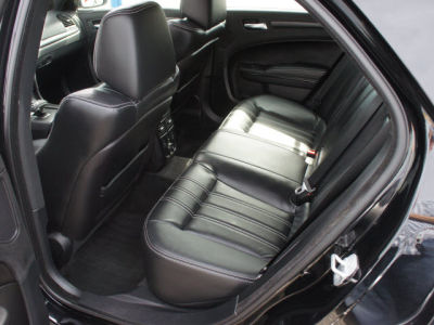 2012 Chrysler 300 S V6