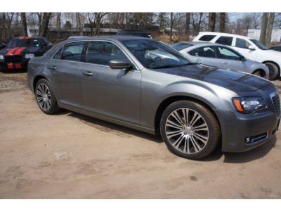 2012 Chrysler 300  S V6