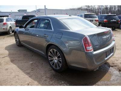 2012 Chrysler 300  S V6