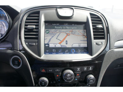 2012 Chrysler 300  S V6
