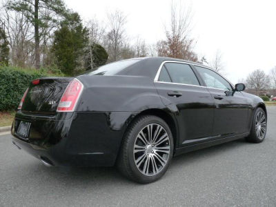 2012 Chrysler 300 S V6