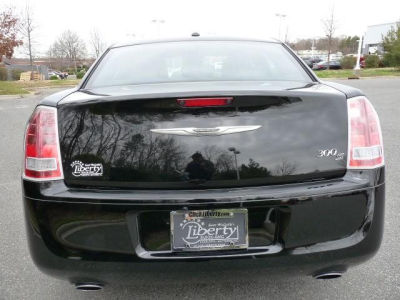 2012 Chrysler 300 S V6