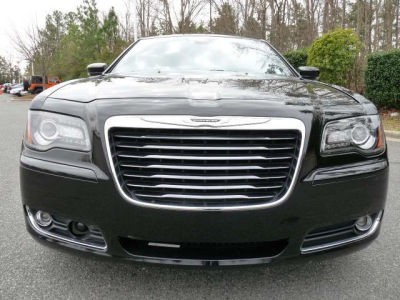 2012 Chrysler 300 S V6