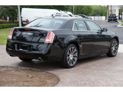 2012 Chrysler 300 S V6
