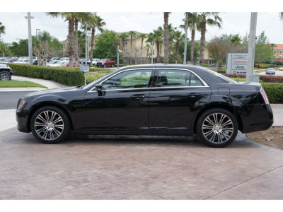 2012 Chrysler 300 S V6