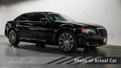 2012 Chrysler 300  S V6