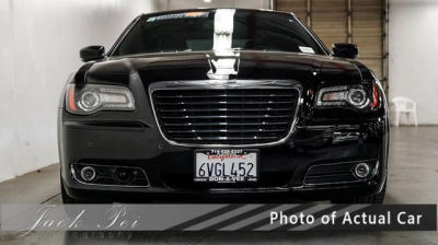 2012 Chrysler 300 S V6