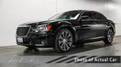 2012 Chrysler 300 S V6