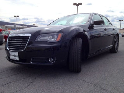 2012 Chrysler 300 S V6
