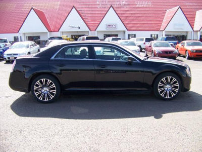 2012 Chrysler 300  S V6