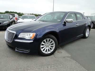 2013 Chrysler 300  Base