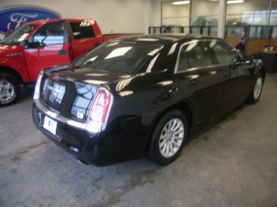 2013 Chrysler 300 Base