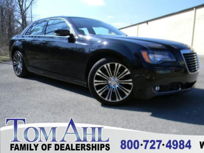 2012 Chrysler 300  S V6