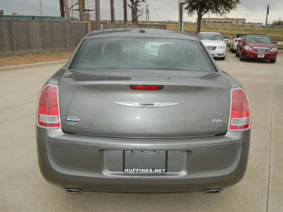 2012 Chrysler 300 S V6