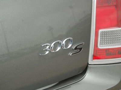 2012 Chrysler 300 S V6
