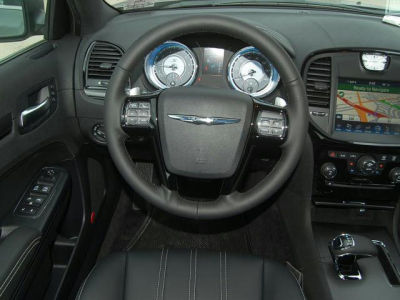 2012 Chrysler 300 S V6