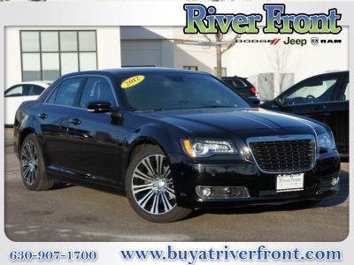 2012 Chrysler 300  S V6