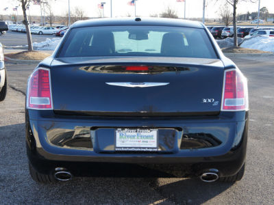 2012 Chrysler 300 S V6