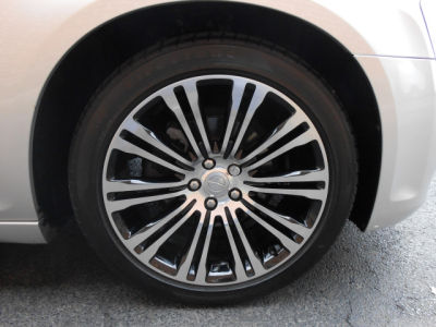 2012 Chrysler 300 S V6