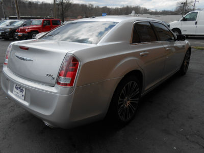 2012 Chrysler 300 S V6